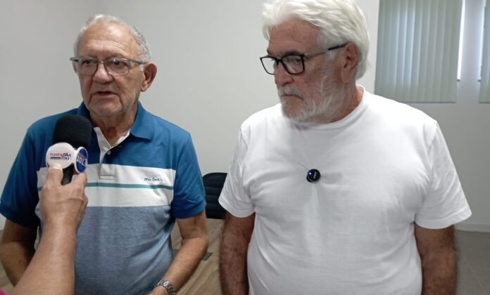 Deputado Hely Tarquínio visita Santa Casa de Carmo do Paranaíba e acompanha aplicação de recursos