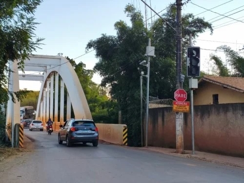 Nesta quinta-feira (30/4), semáforos entram em funcionamento na Ponte do Arco