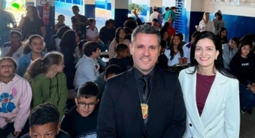Palestra sobre bullying leva reflexão e conscientização a estudantes em Patos de Minas