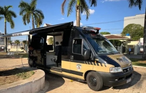Patos de Minas - Criminoso invade apartamento e furta 3 mil reais, celular e cartões bancários no bairro Ipanema