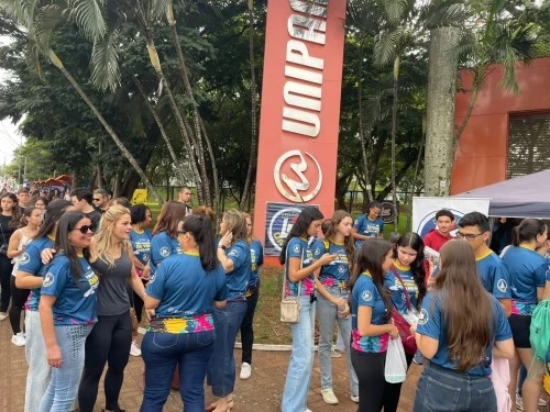 Mais de mil candidatos fazem vestibular da UFU em Patos de Minas 
