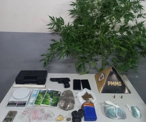 Patos de Minas - Pai e filho são presos após PM apreender grande quantidade de drogas no bairro Jardim Esperança 