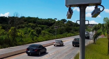 Rodovias mineiras terão nova geração de radares com leitura automática de placas em tempo real