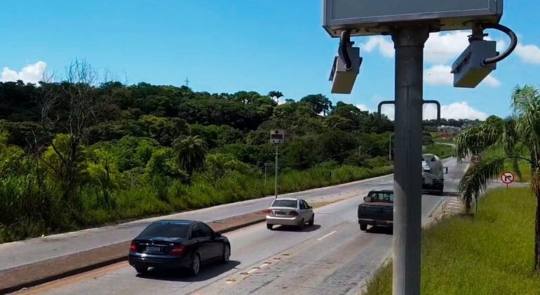 Rodovias mineiras terão nova geração de radares com leitura automática de placas em tempo real
